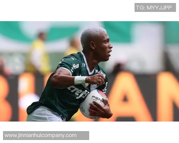 达尼洛职业生涯第30冠跻身巴西球员夺冠榜单前十位