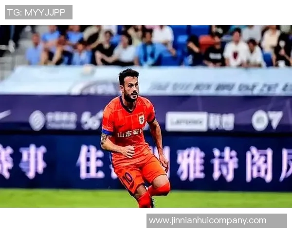 莱昂纳多自信球队本赛季争冠成功期待瓦科争夺金靴荣耀